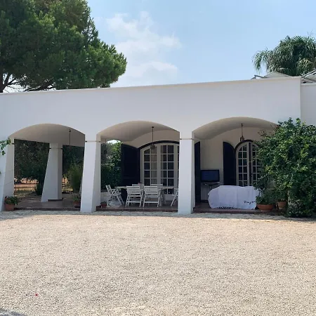 Tenuta Rini Villa Mesagne